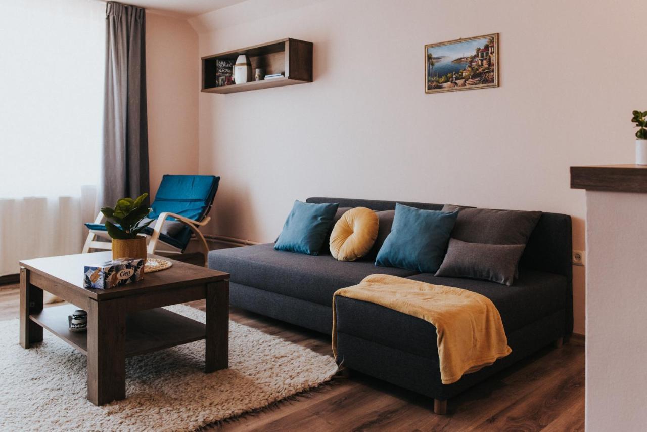 Lotus Apartman Appartamento Odorheiu Secuiesc Esterno foto