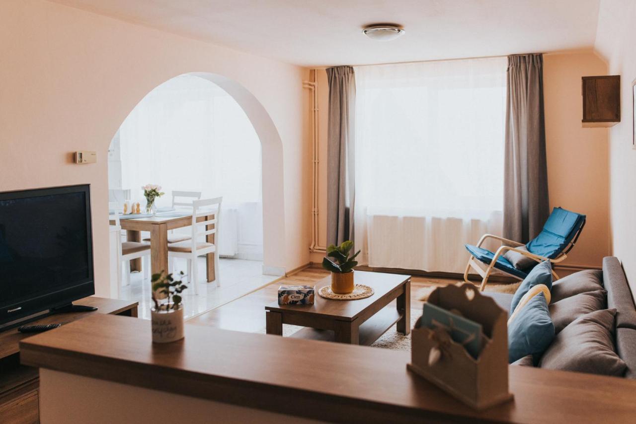 Lotus Apartman Appartamento Odorheiu Secuiesc Esterno foto